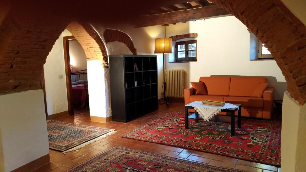 Villa La Nussa Capolona Bagian luar foto
