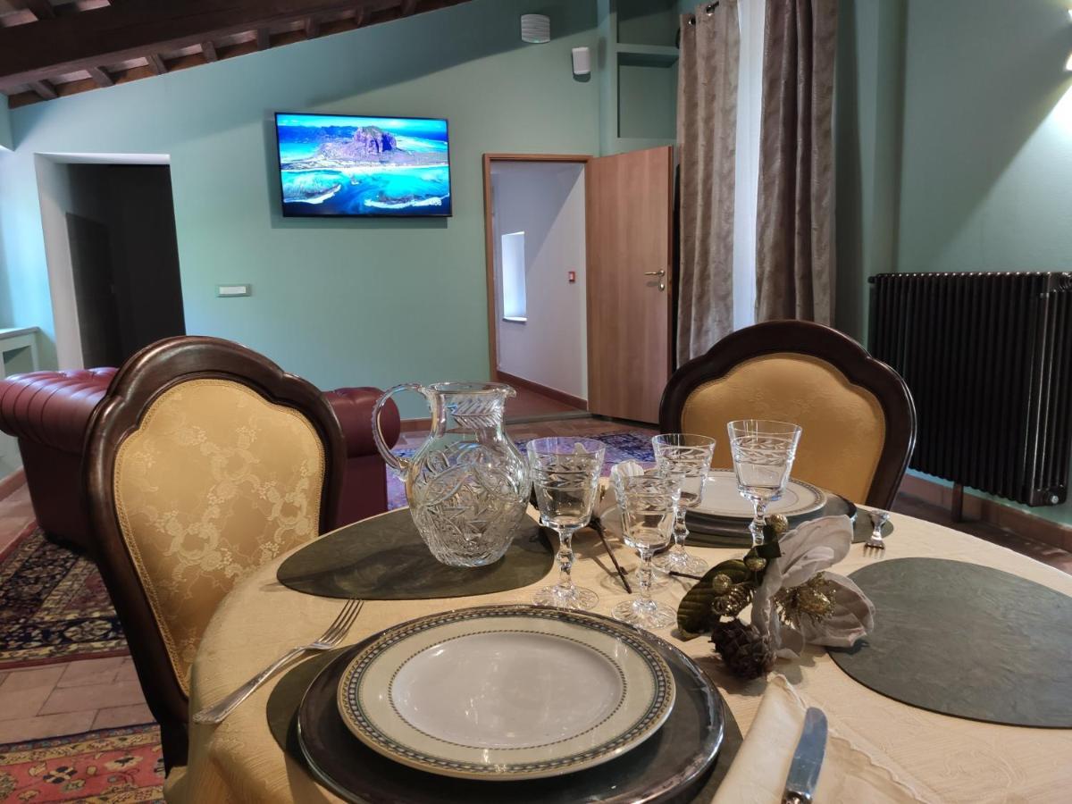 Villa La Nussa Capolona Bagian luar foto