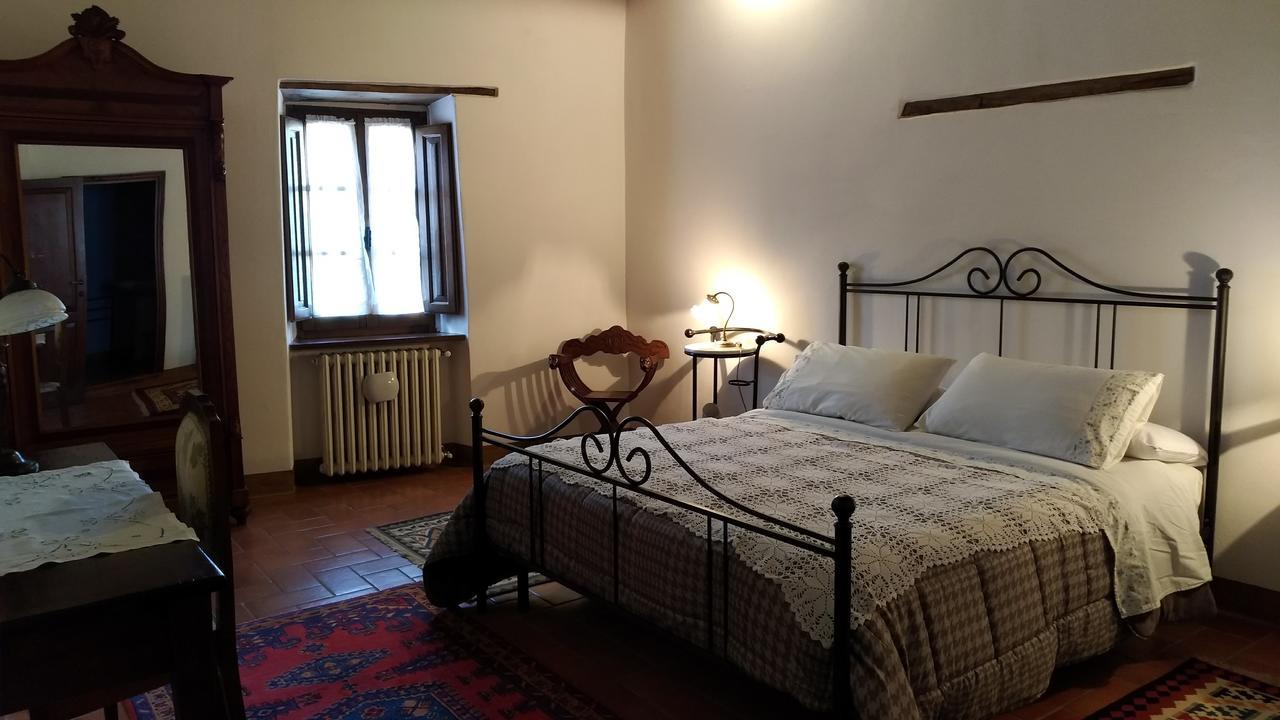 Villa La Nussa Capolona Bagian luar foto