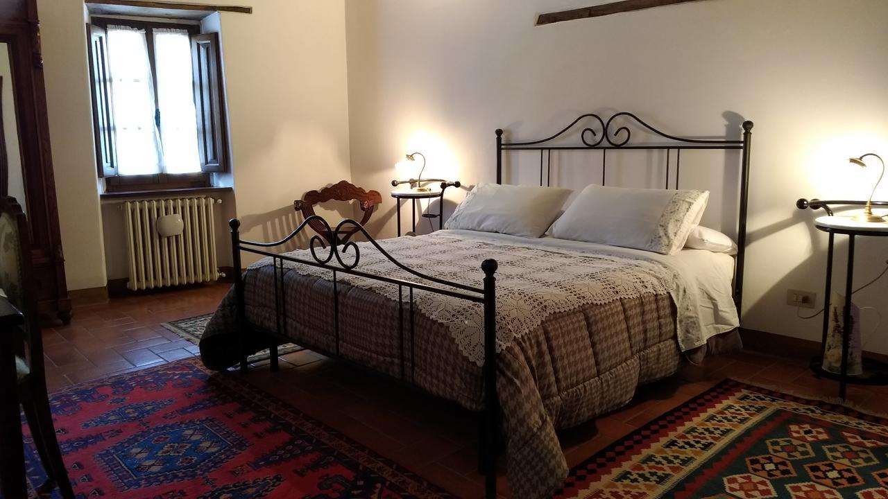 Villa La Nussa Capolona Bagian luar foto