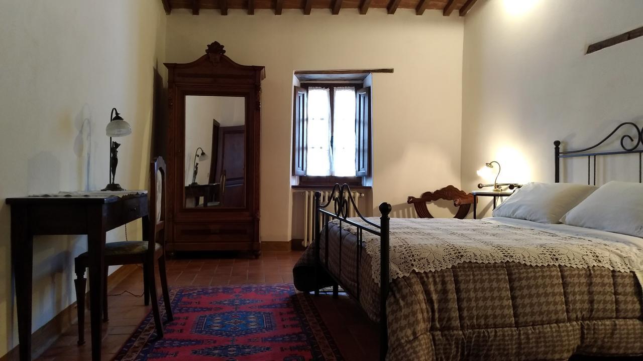 Villa La Nussa Capolona Bagian luar foto