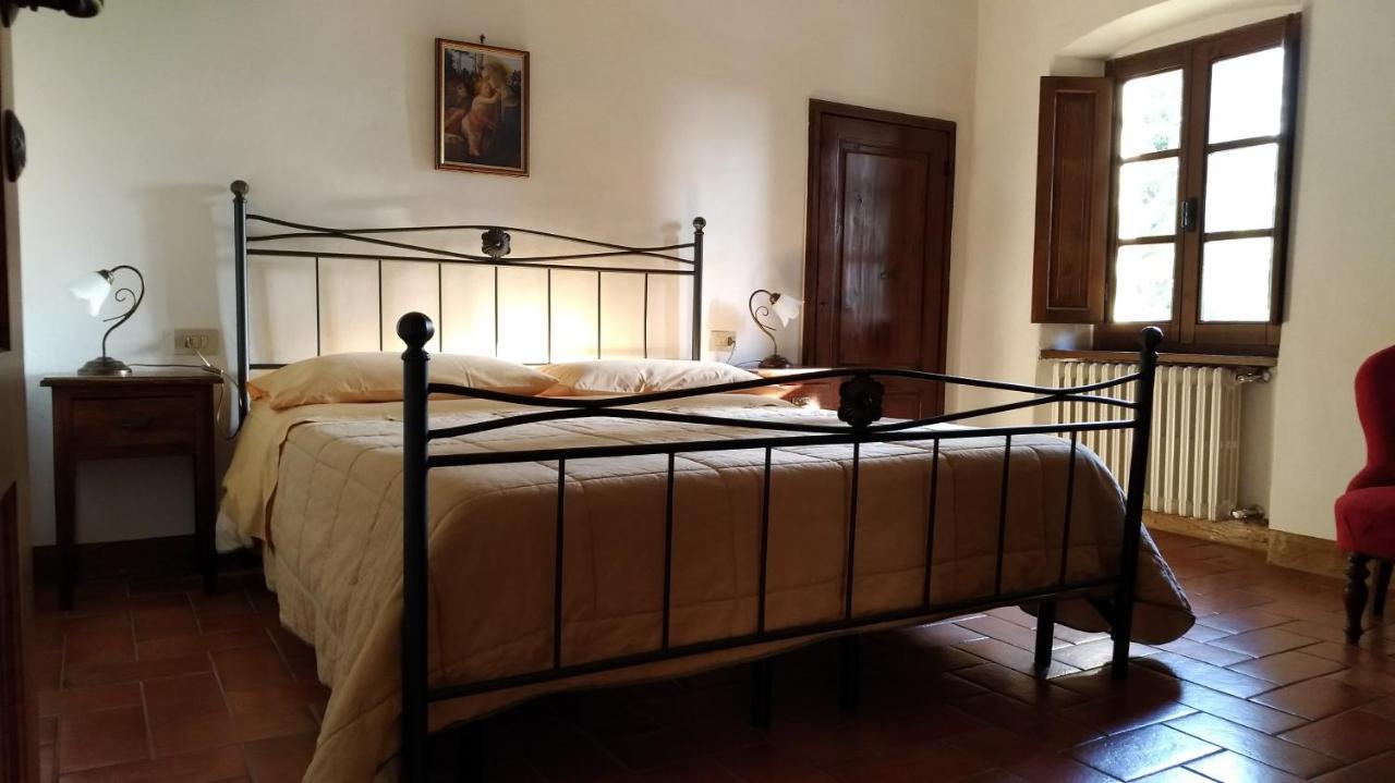 Villa La Nussa Capolona Bagian luar foto