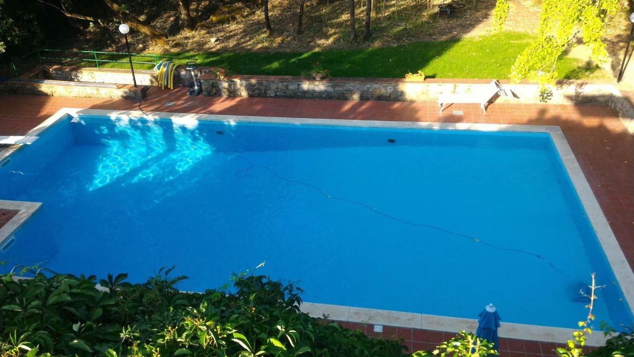 Villa La Nussa Capolona Bagian luar foto